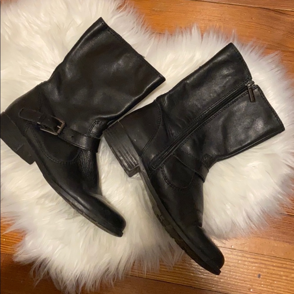 Boots bandolino size 7